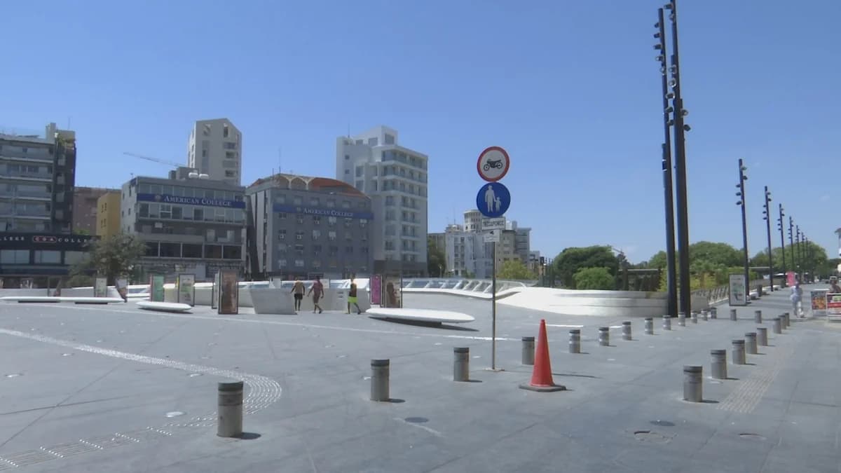 尼科西亚空城：购物中心提供清凉