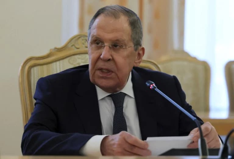 Lawrow führt Gespräche mit Fidan und Szijjártó nach Treffen Putin-Trump