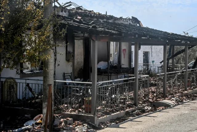 Fire Damage Assessment Accelerated: 33 'Red' Buildings in Achaia