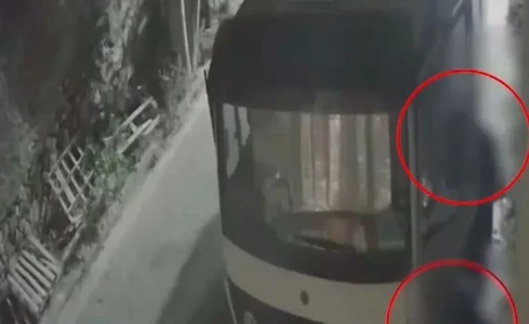El Pireo: Robo de camión por 4 jóvenes – Video