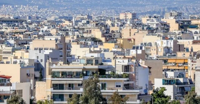 Ακυρώθηκαν 8.000 γονικές παροχές λόγω παραβάσεων – Φόρος έως 20%