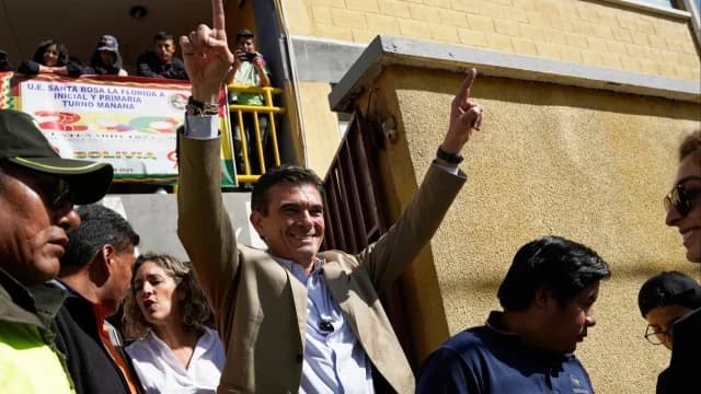 Βολιβία: Δεύτερος γύρος εκλογών μεταξύ δύο δεξιών υποψηφίων