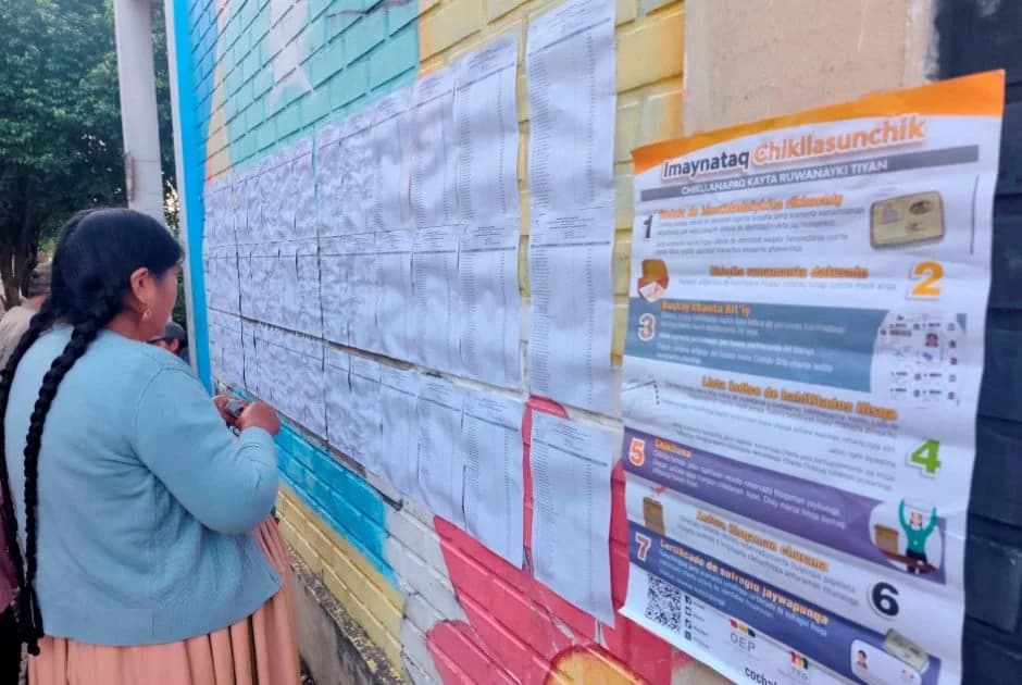 Βολιβία: Δεύτερος γύρος εκλογών μεταξύ Πας και Κιρόγα