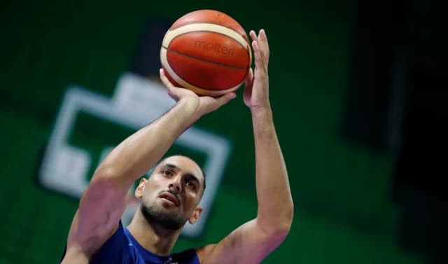 Εθνική μπάσκετ: Ο Καραγιαννίδης εκτός, συνεχίζεται η προετοιμασία με 16 παίκτες