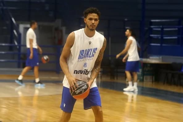 Iraklis: First Training Session with Dreams for Stoiximan GBL