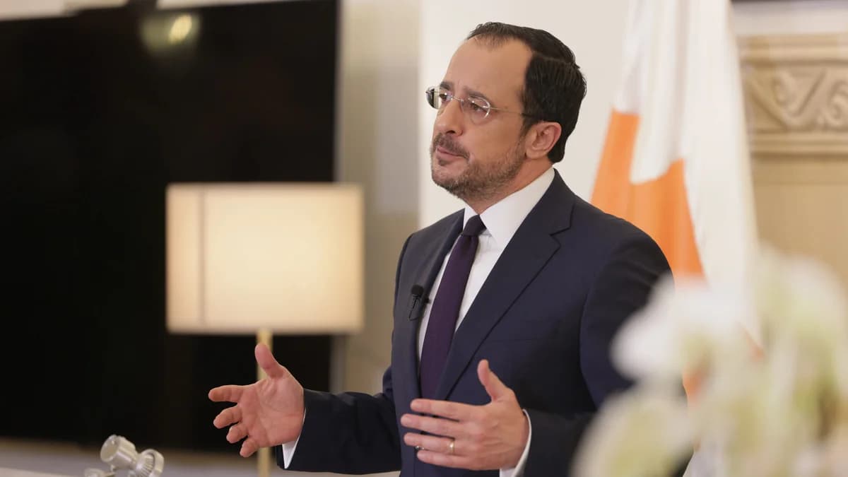 Χριστοδουλίδης: Δωρεά €730 σε ιδρύματα στη μνήμη των γονέων του