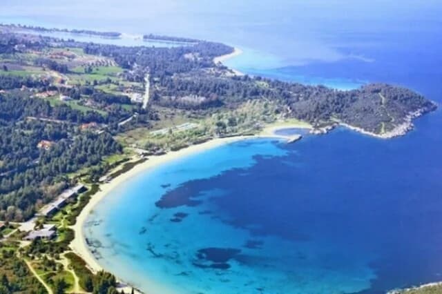 Πρόοδος στο τουριστικό έργο του Ιβάν Σαββίδη στο Παλιούρι Χαλκιδικής