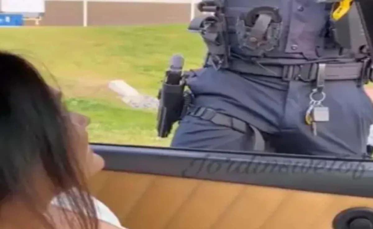 Polizist wegen OnlyFans-Video mit Model gefeuert