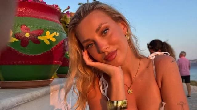 Γαρυφαλλιά Καληφώνη: Χυδαίο μήνυμα και η απάντησή της