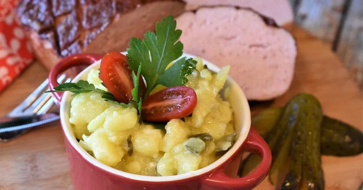 Light Potato Salad with Yogurt: Recipe by Argyro Barbarigou