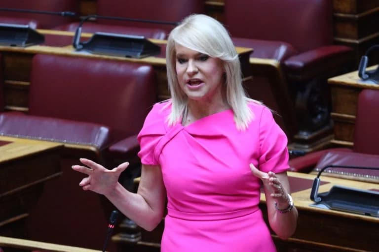 Τζάκρη: «Επικοινωνιακή βιομηχανία» τα μέτρα για τη ΔΕΘ