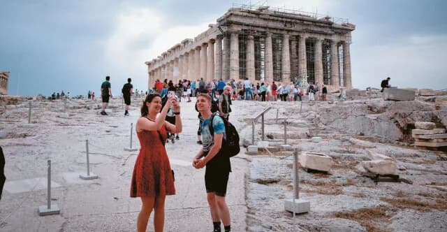 TUI: Ανοιχτά ξενοδοχεία και τον Νοέμβριο λόγω ισχυρής ζήτησης