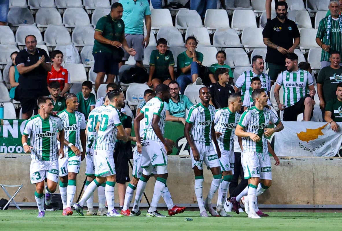 La expedición de Omonia a Austria para el partido contra el Wolfsberger