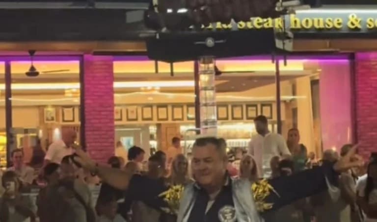 Viral χορός στην Πάφο με κοντοσούβλια στο κεφάλι