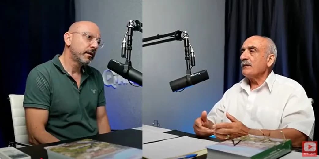 С. Каиттанис: «Два снаряда наверху. Орудия связаны».