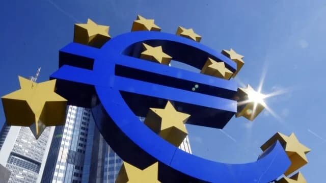 Ευρωζώνη: Ανάπτυξη 15 μηνών παρά τους δασμούς Τραμπ