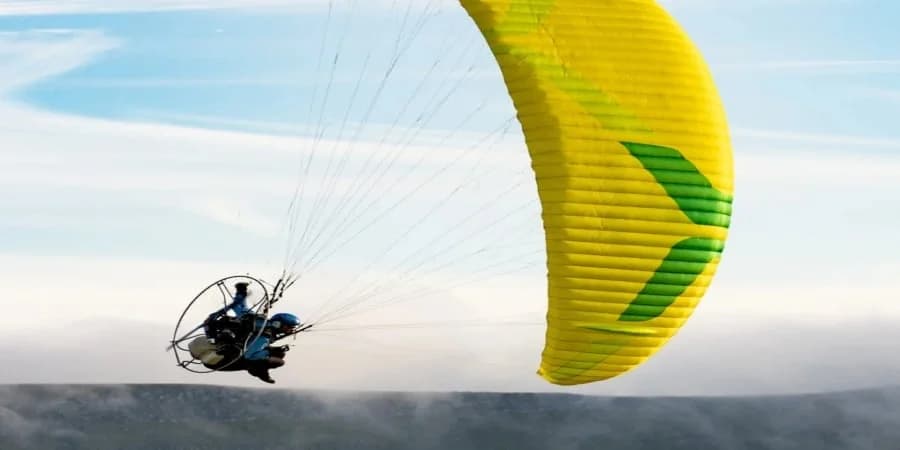 Tragödie in Kiti: 31-Jähriger stirbt bei Paramotor-Unfall