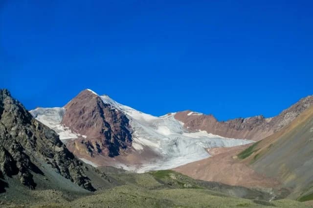 Italian Climber Dies in Kyrgyzstan During Rescue Operation
