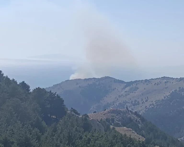 Feuer in Symi: Lufteinheiten im Einsatz