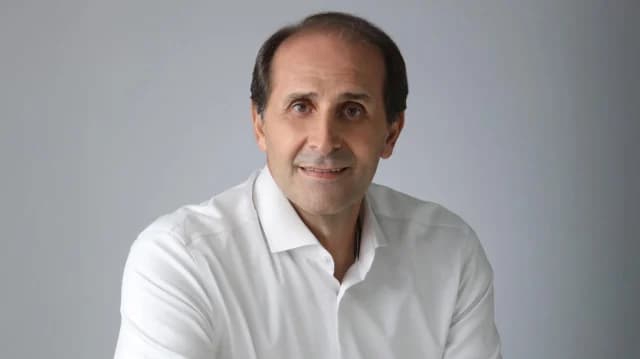 Apostolos Vesyropoulos Passes Away: Resuscitation Efforts Fail