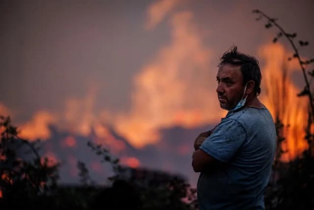 Portugal: Tenth Day Battling Flames - 1,600 Firefighters Deployed