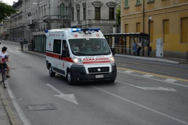 Tragedia en Italia: Niño de 2 años muere tras ser atropellado por una furgoneta