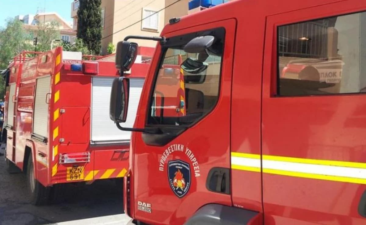 Πυρκαγιά κοντά σε σκυβαλότοπο στη Λάρνακα – Υπό έλεγχο
