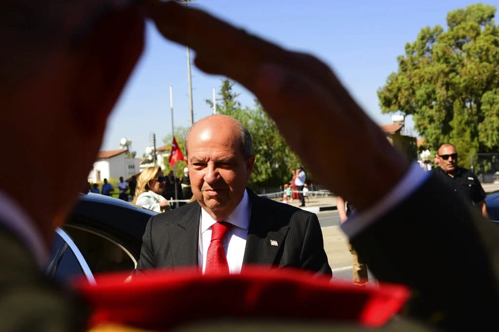 Τατάρ: Παραχωρήσεις υπηκοοτήτων και διορισμοί στα κατεχόμενα πριν τις εκλογές
