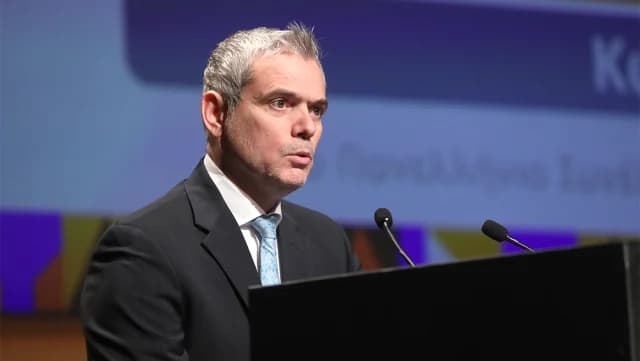 K. Karagounis: Continuaremos la reducción de las cotizaciones a la seguridad social