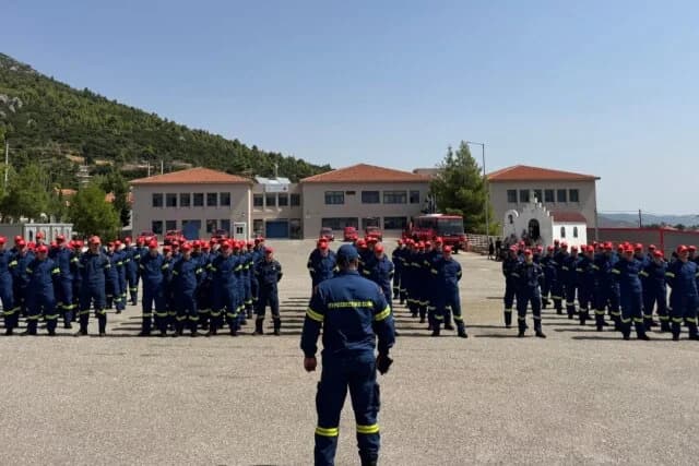 Κεφαλογιάννης: 135 νέοι πυροσβέστες ενισχύουν την Πυροσβεστική