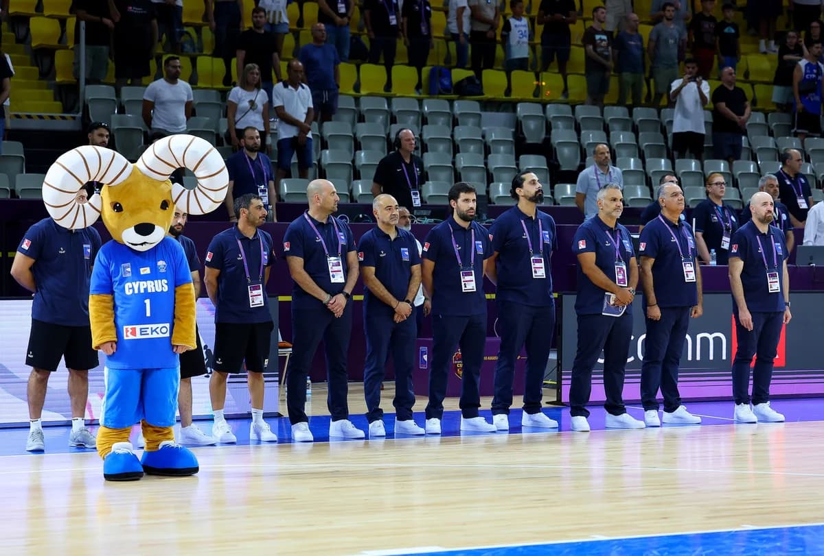 צוות האימון של נבחרת קפריסין לקראת FIBA יורובאסקט 2025