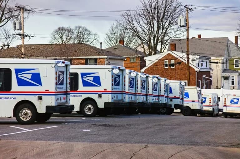 European Postal Services Suspend Parcel Deliveries to US Due to Tariffs