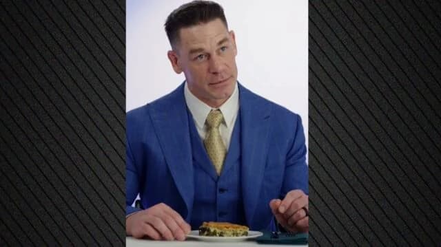 A John Cena le encanta la spanakopita: "Me recuerda a Santorini"