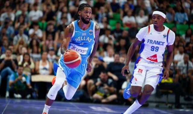 Koulibaly: "La prueba más difícil fue contra Grecia, Holmes encajará perfecto en Panathinaikos"