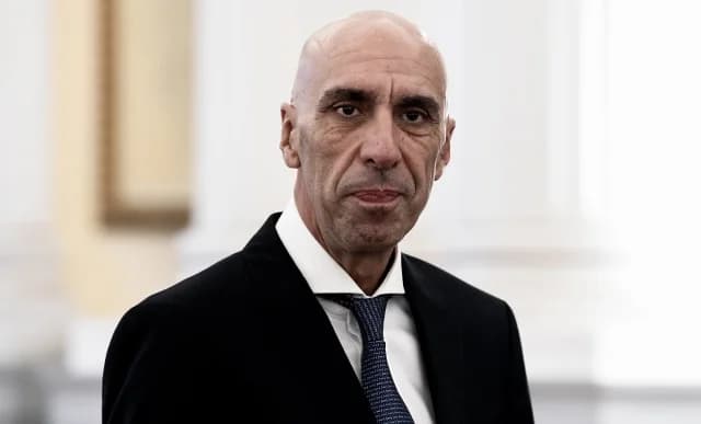 ברטאקוס: יוון חייבת לייצר יותר וטוב יותר