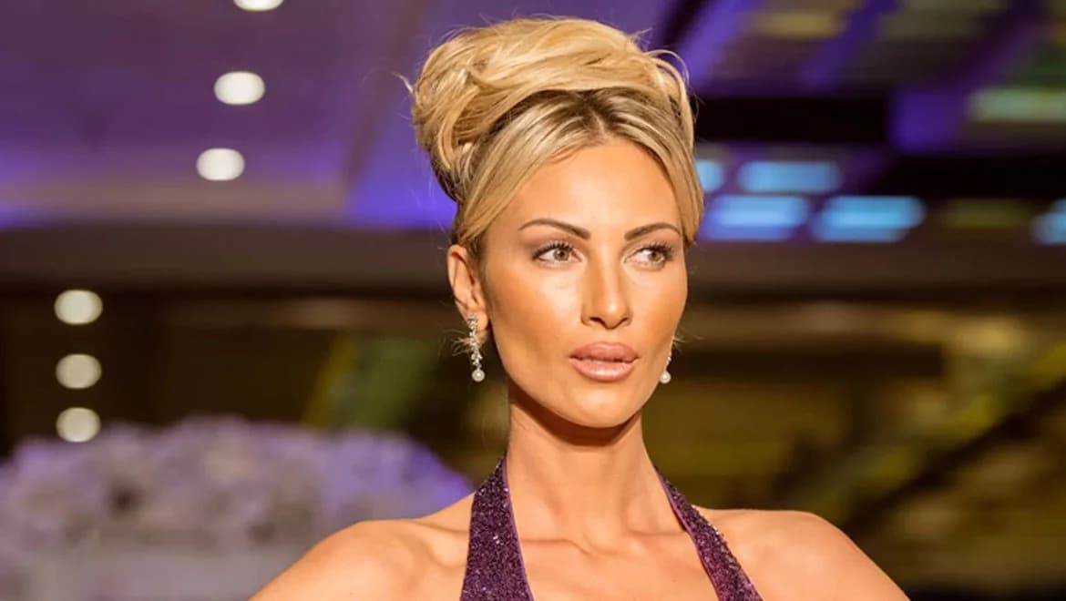 Dionysia Koukiou: 'Ich habe beschlossen, meine Eizellen einzufrieren'