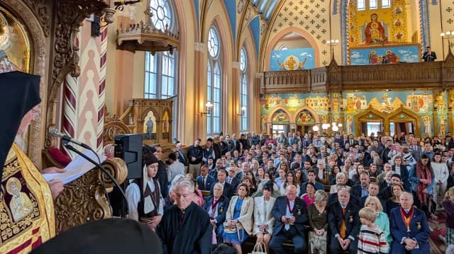 Ökumenischer Patriarch weiht St.-Georgs-Kathedrale in Stockholm