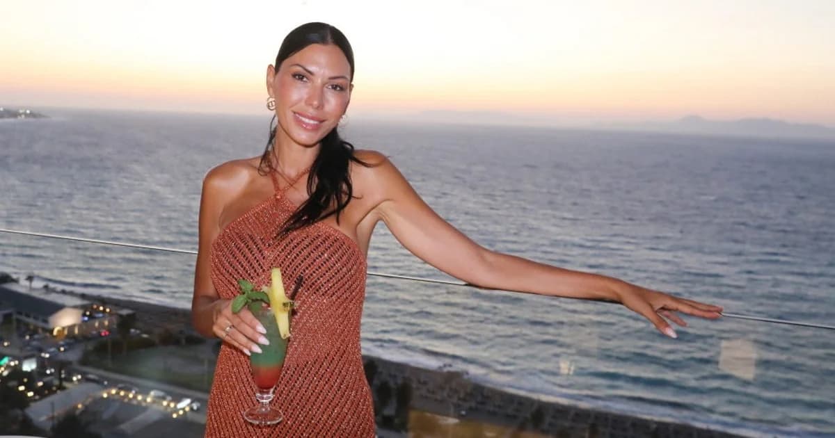 Ioanna Sroiter: Eleganter Auftritt in Rhodos