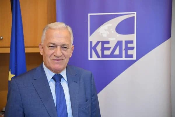 KEDE представляет меморандум премьер-министру о проблемах местного самоуправления