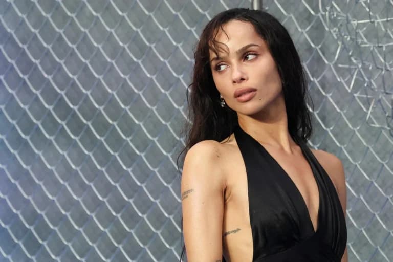 Swifties atacan a Zoë Kravitz por rumores sobre Harry Styles