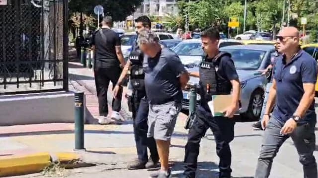 Паллини: 48-летний муниципальный служащий обвиняется в поджогах