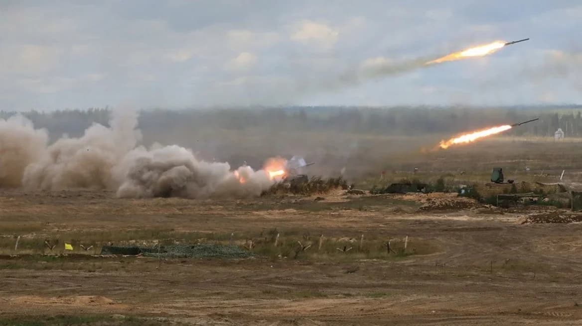 תקיפות ישראליות פוגעות במאחזים צבאיים בסוריה - תקיפה שנייה בתוך 24 שעות