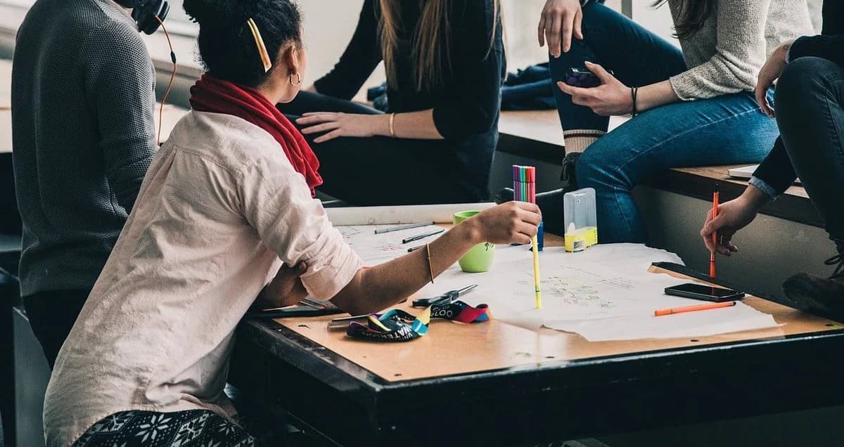 Inscripciones en los Institutos Estatales de Formación Continua (K.I.E.) 2025-2026