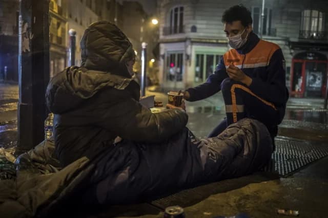 Over 2,000 Children in France Sleeping on the Streets