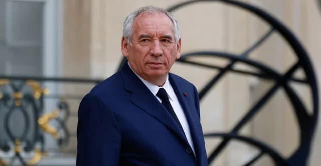 Frankreich: Reaktionen auf Bayrous Urlaubs-Kommentar