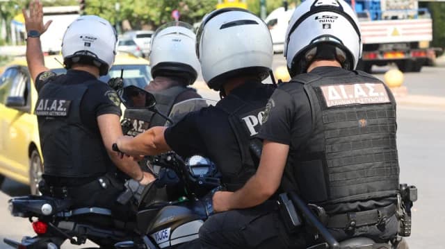 24-Year-Old Arrested for Stalking Businessman in Voula