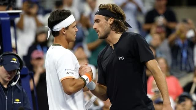 Tsitsipas a Altmaier: 'La próxima vez no te preguntes por qué intento golpearte'