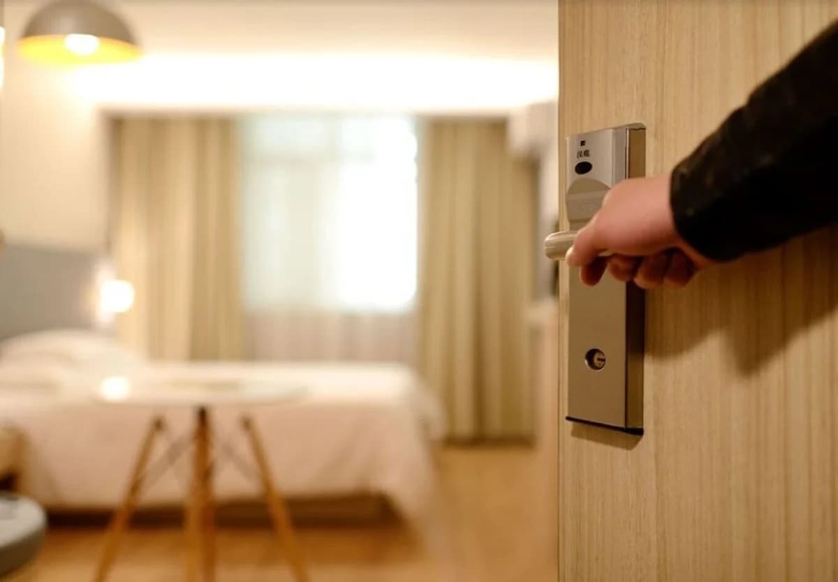 Gewerkschaften warnen vor Maßnahmen wegen der Beschäftigung von Ausländern in Hotels