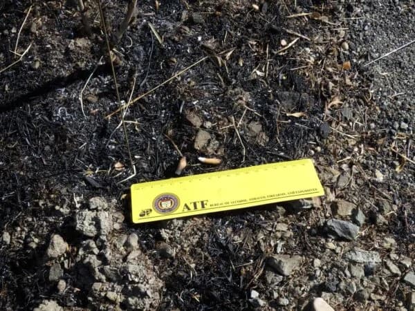 Fragen zu Zigarettenstummeln am Brandort