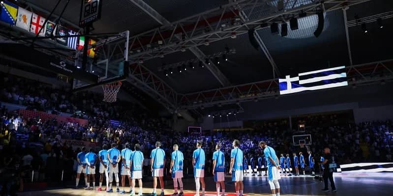 Συγκίνηση στο Κύπρος - Ελλάδα με τον Εθνικό Ύμνο
